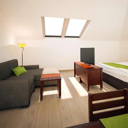 Mattone Aparthotel Lanzenkirchen Екстериор снимка