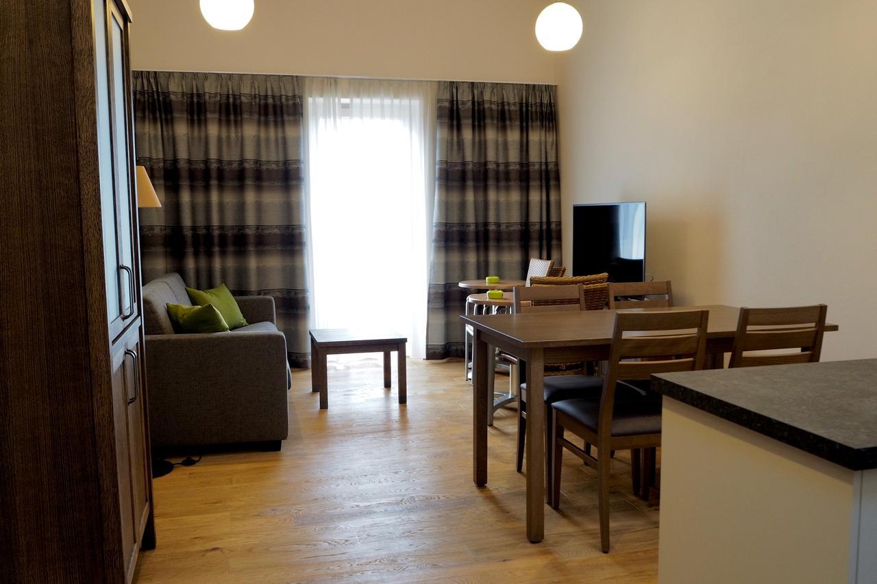 Mattone Aparthotel Lanzenkirchen Екстериор снимка