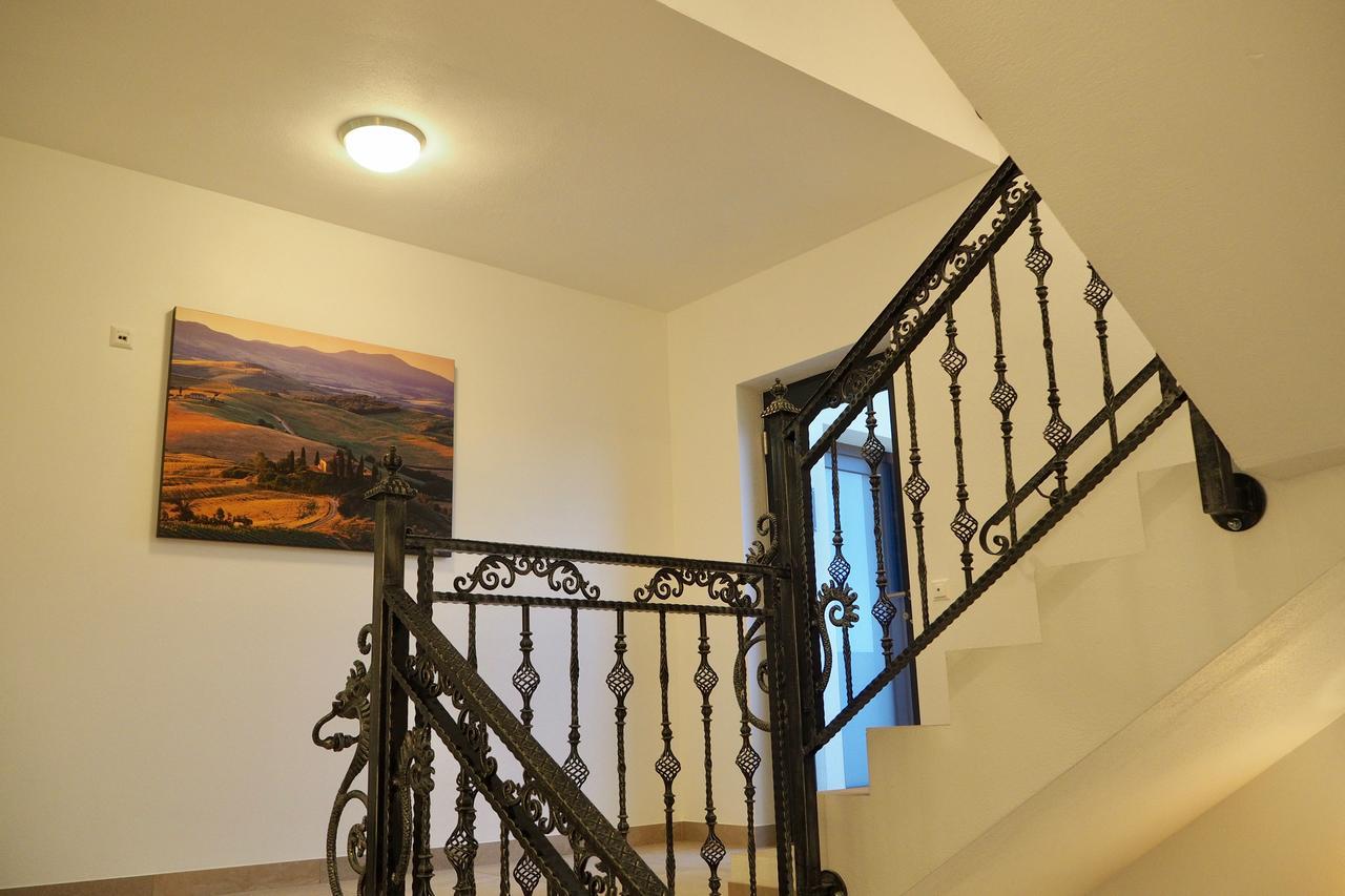 Mattone Aparthotel Lanzenkirchen Екстериор снимка